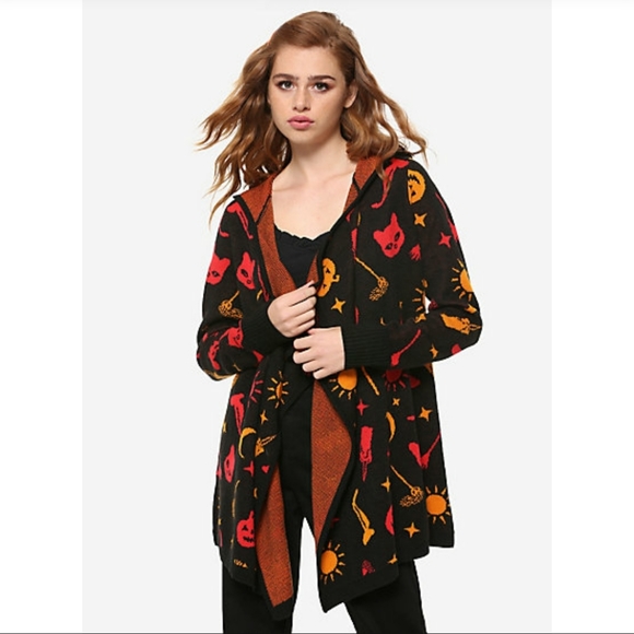 Hot Topic | Sweaters | Hocus Pocus Dani 